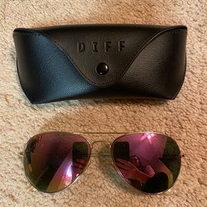 DIFF Eyewear Aviator Sunglasses